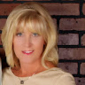 Meet your Posher, Janis